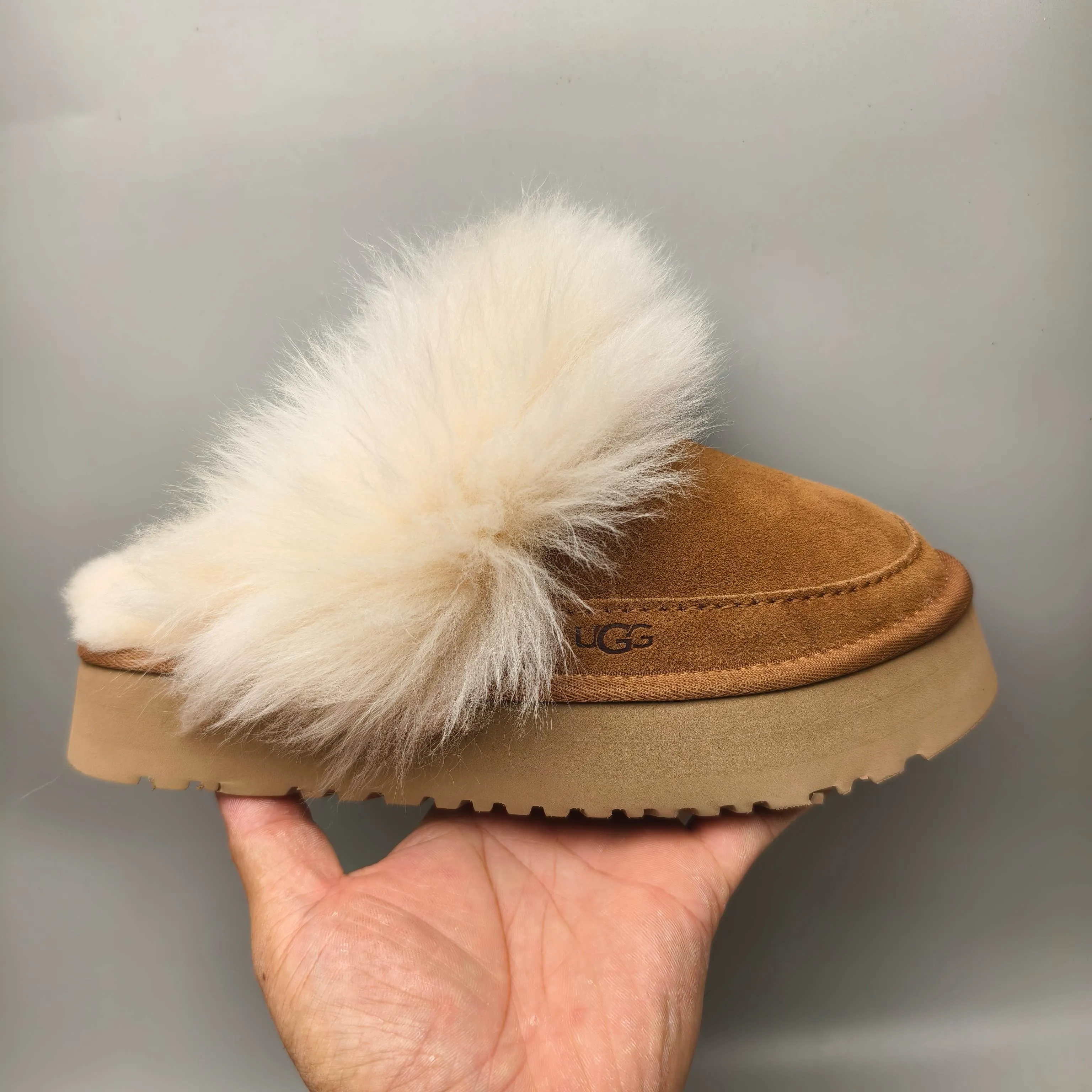 💰520 UGG sheepskin all-in-one snow boots 3930 fur-cuffed slip-ons color: sand, light blue, maroon Size: 35-41